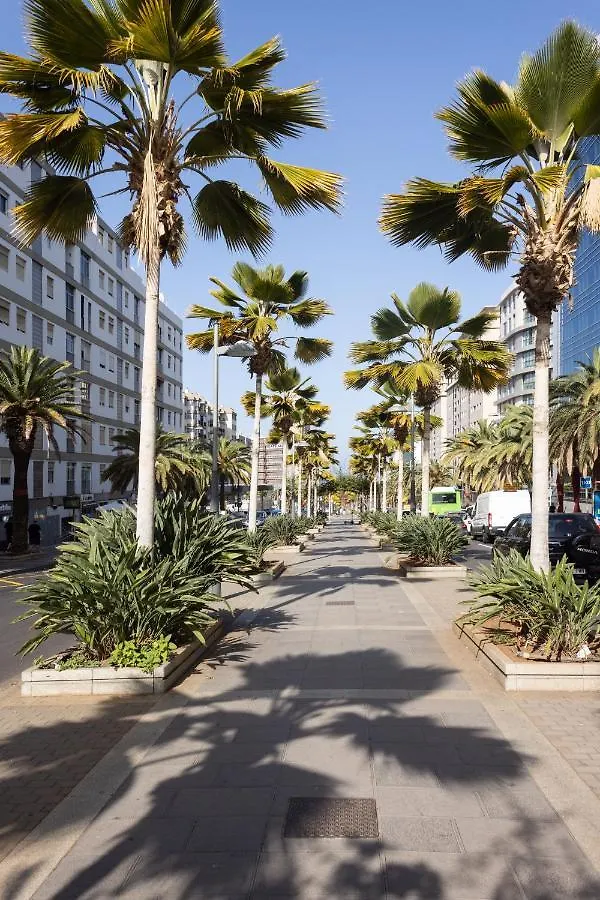 Home2Book Stunning Santa Cruz City Views